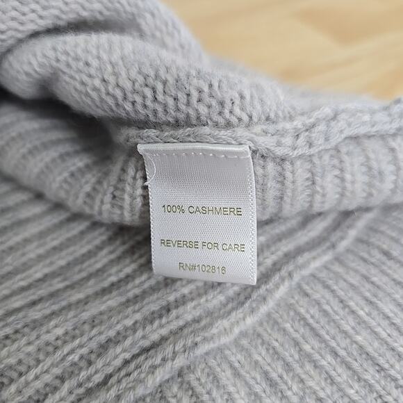 Garnet Hill‎ Cabled 100% Cashmere Turtleneck Sweater Gray Size Medium Mock Neck - Picture 4 of 10